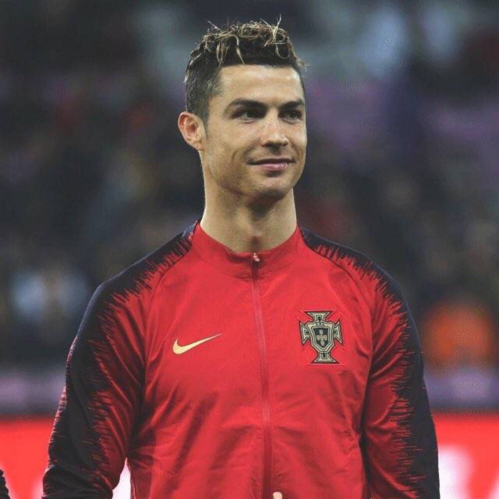 皇家奥维耶多vs马略卡：龙东、卡索拉首发，塞尔希-达德尔、韦达特-穆里奇出战（皇家奥维耶多战马略卡：龙东、卡索拉首发布阵，塞尔希-达德尔与韦达特-穆里奇同场亮相）