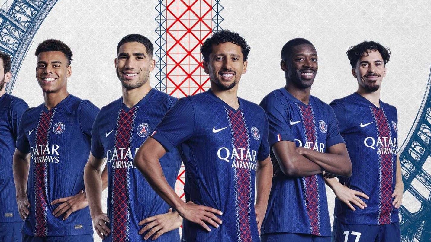 这脚爆射有火箭推进器吧？（这一脚劲射是装了喷气引擎吗？）