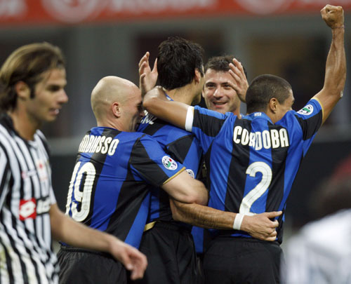 巴黎三人组联手轰进五球（巴黎三叉戟合力攻入五球）