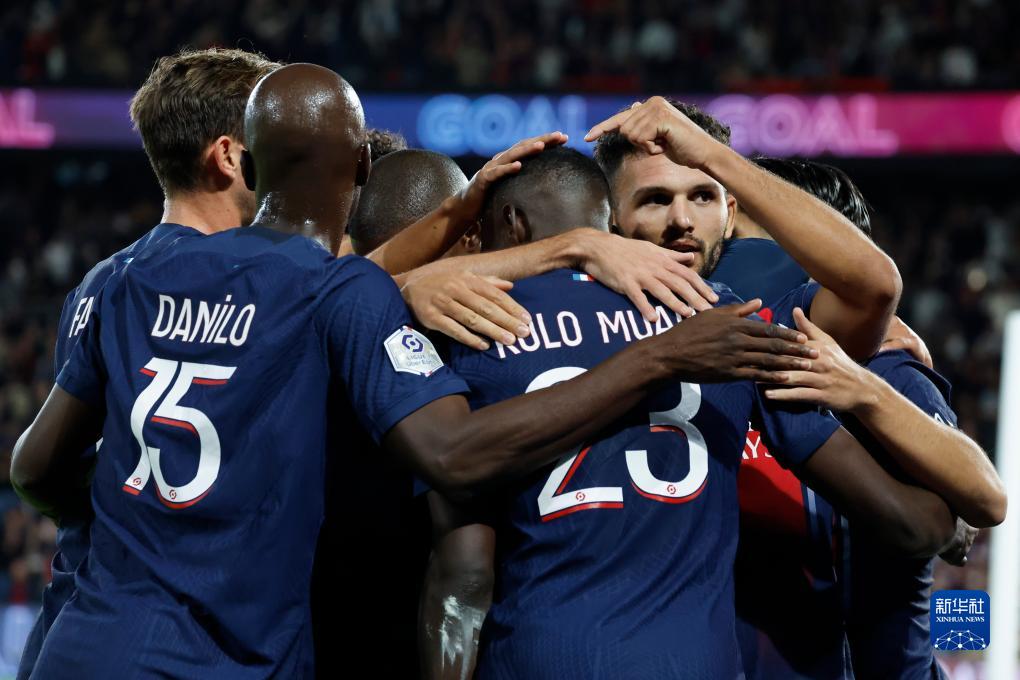 孔帕尼：阿芳很可能下周末复出；我们祝穆勒在美职联决赛获胜（孔帕尼：阿芳预计下周末回归；祝穆勒在美职联决赛告捷）